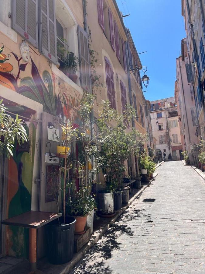 Apartment Le Panier De Blanche Marseille
